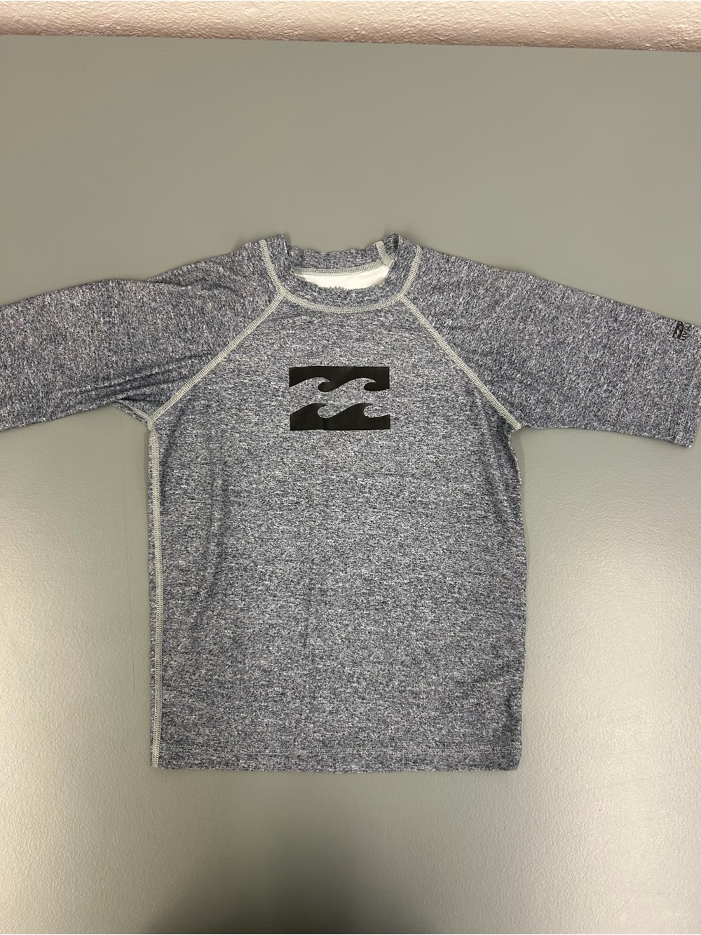 O’Neill rashguard
